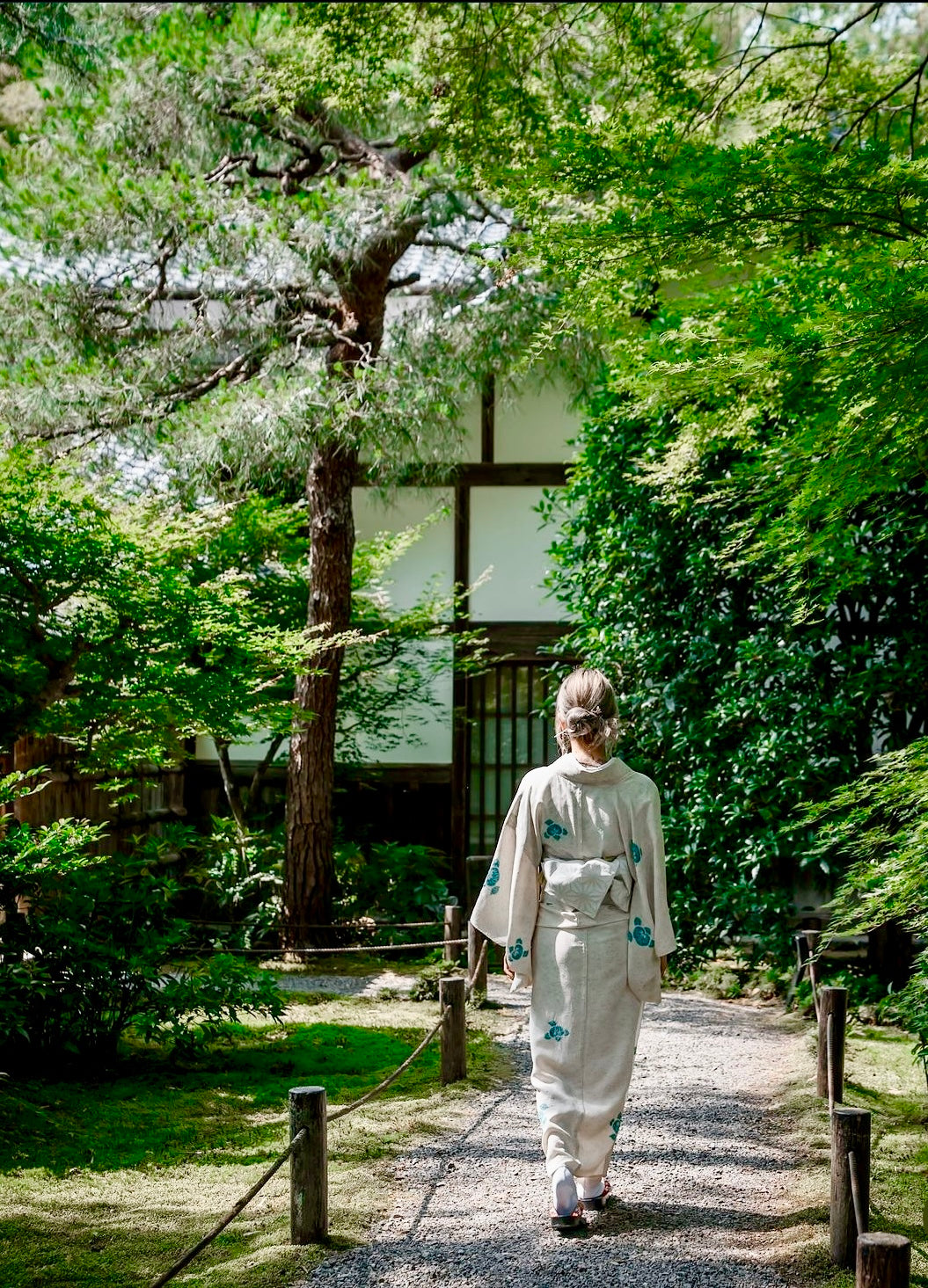 Kimono (Silk) Rental & Dressing
