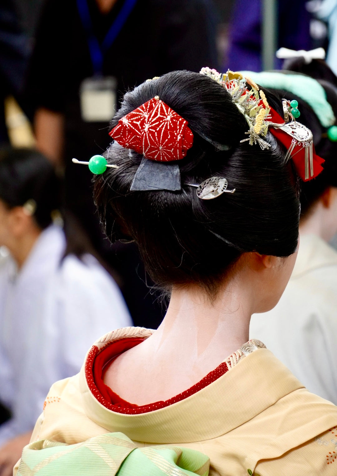 Nihongami: Wear A Traditional Japanese Hairstyle