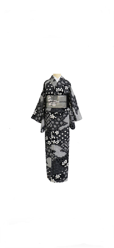 Kimono (Silk) Rental & Dressing